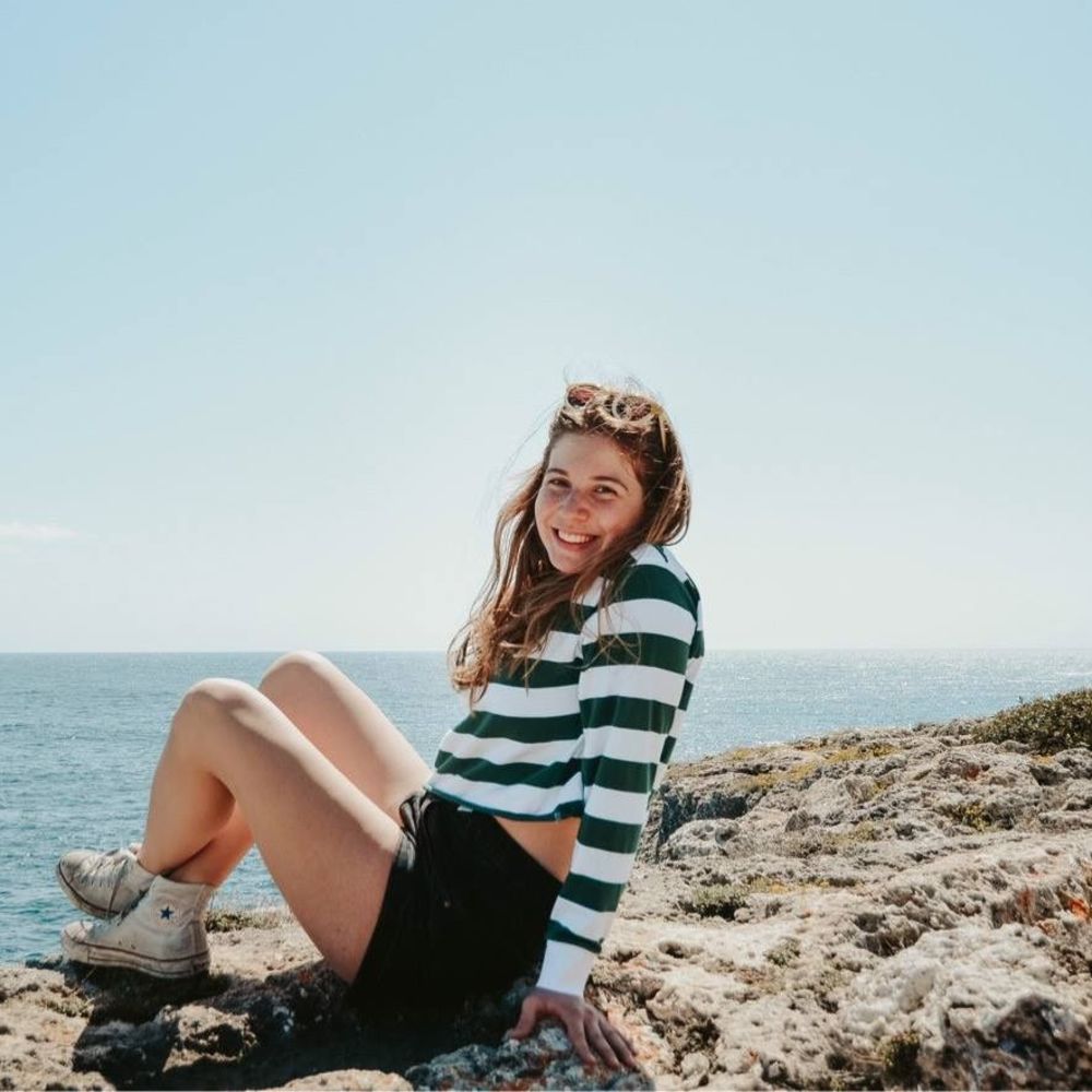 Meet your Posher, Emina